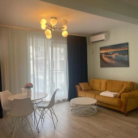 Ini Apartment Alezzi Navodari Bagian luar foto