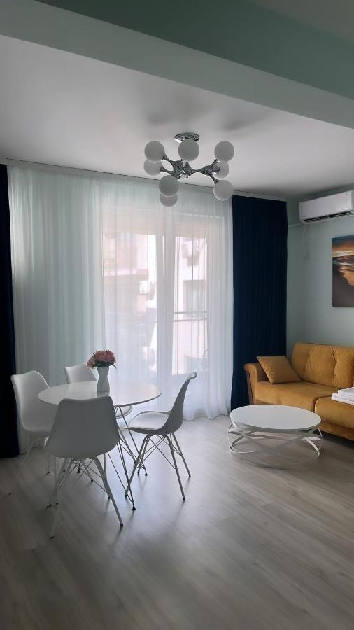 Ini Apartment Alezzi Navodari Bagian luar foto