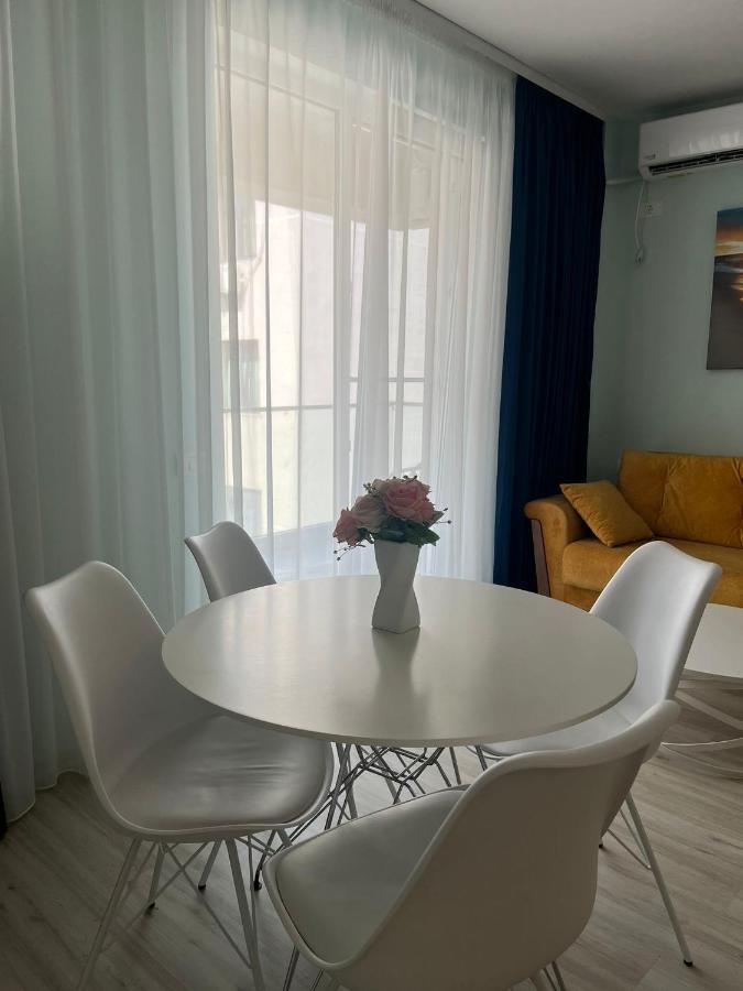 Ini Apartment Alezzi Navodari Bagian luar foto